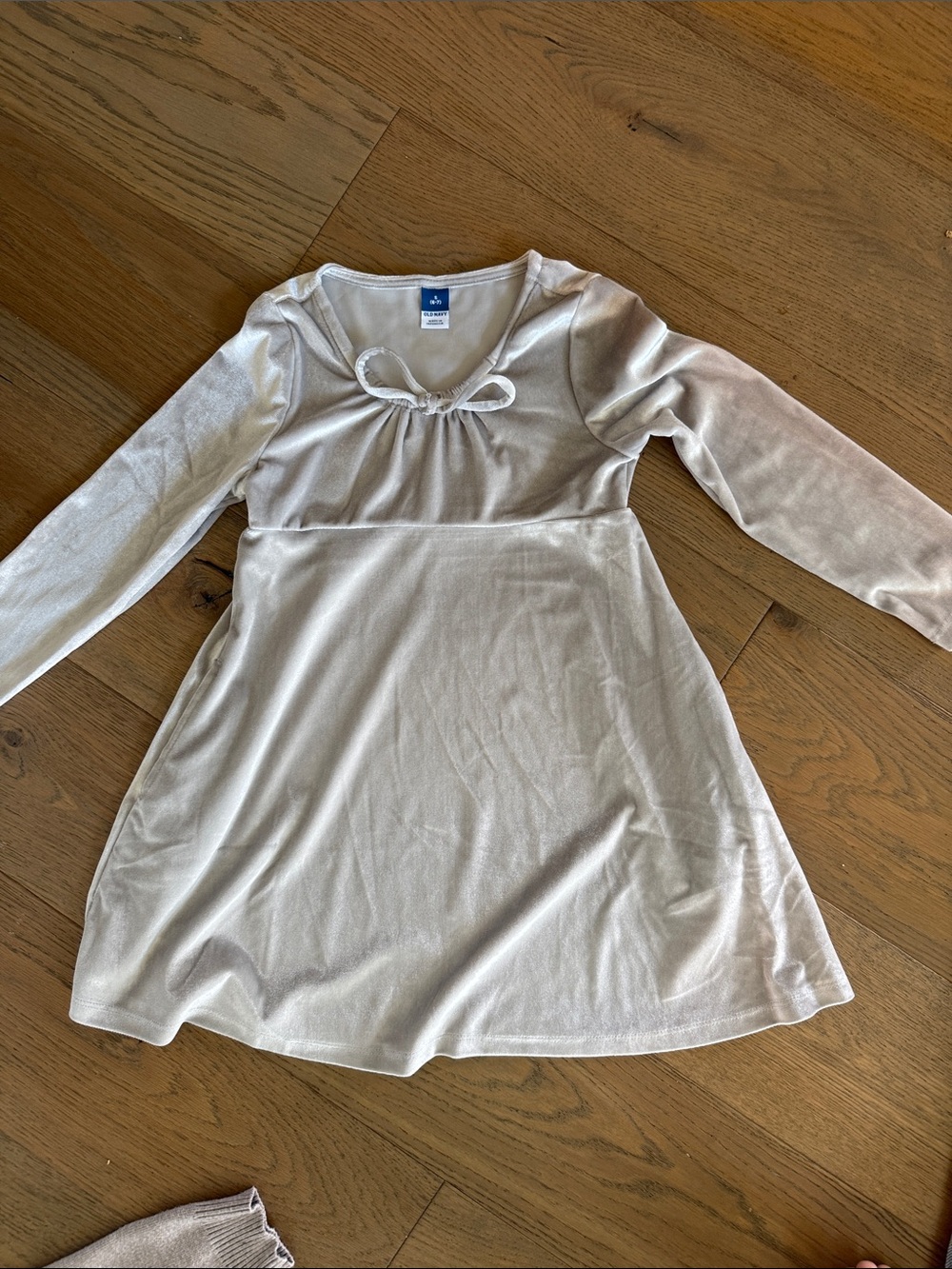 Girls Light Metallic Silver Bow-Front Long Sleeve Dress